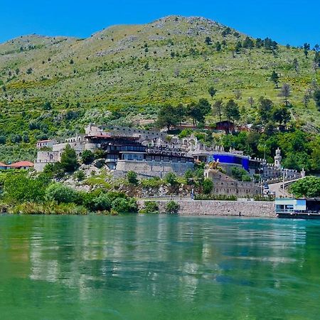 Hotel Iliria Canaj Bagian luar foto