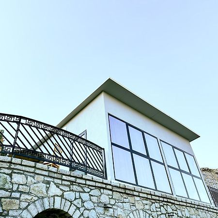 Hotel Iliria Canaj Bagian luar foto