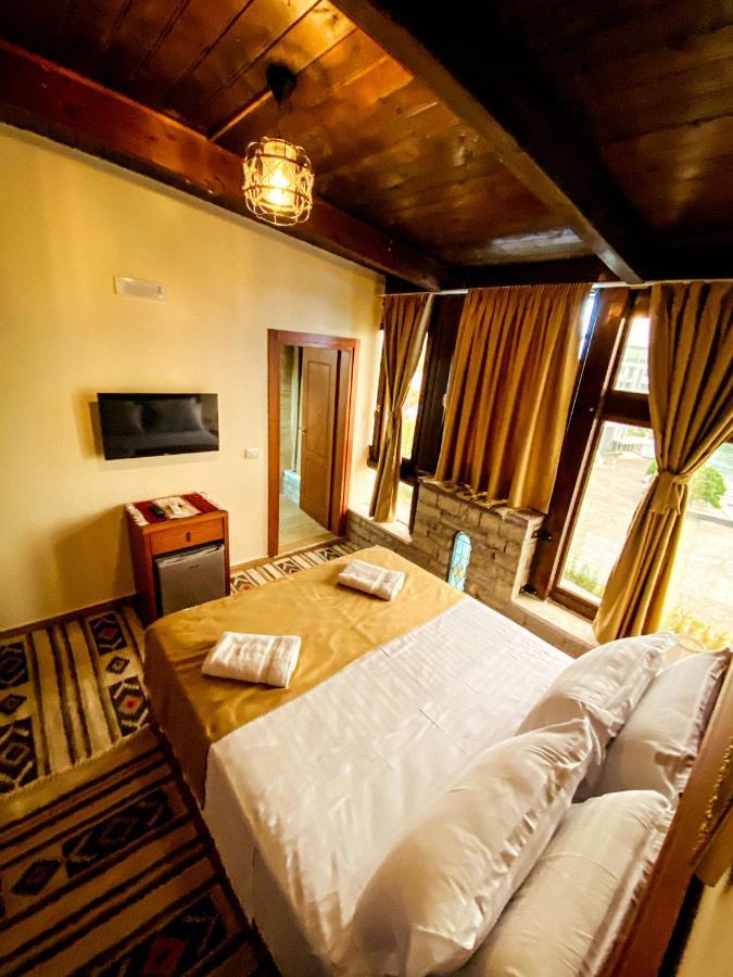 Hotel Iliria Canaj Bagian luar foto