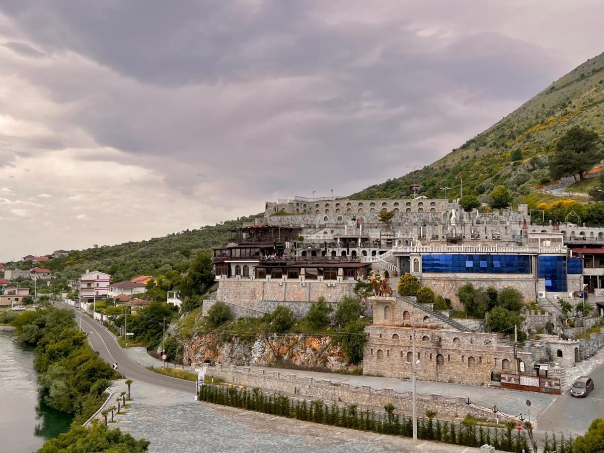 Hotel Iliria Canaj Bagian luar foto
